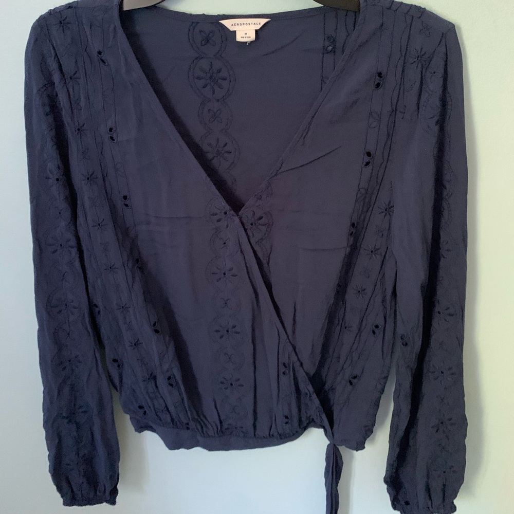 Navy Aeropostale crop top
